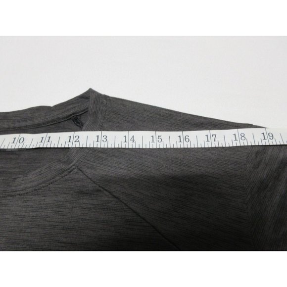 REI crew neck long sleeve t-shirt bundle blue and gray - Picture 11 of 12